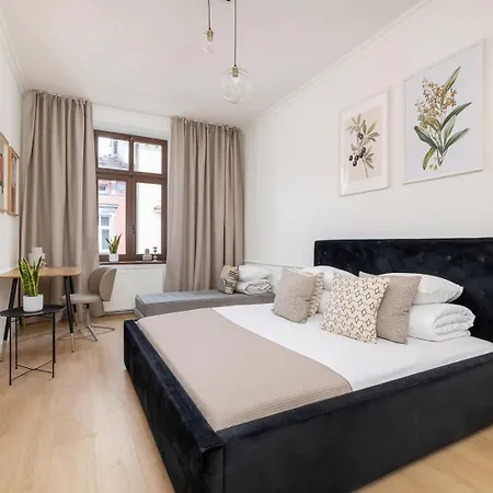 Flavia - 2br For 7 In The Old Town *