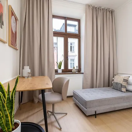 Apartman Flavia - 2br For 7 In The Old Town Krakkó